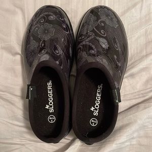 NEW Sloggers size 6